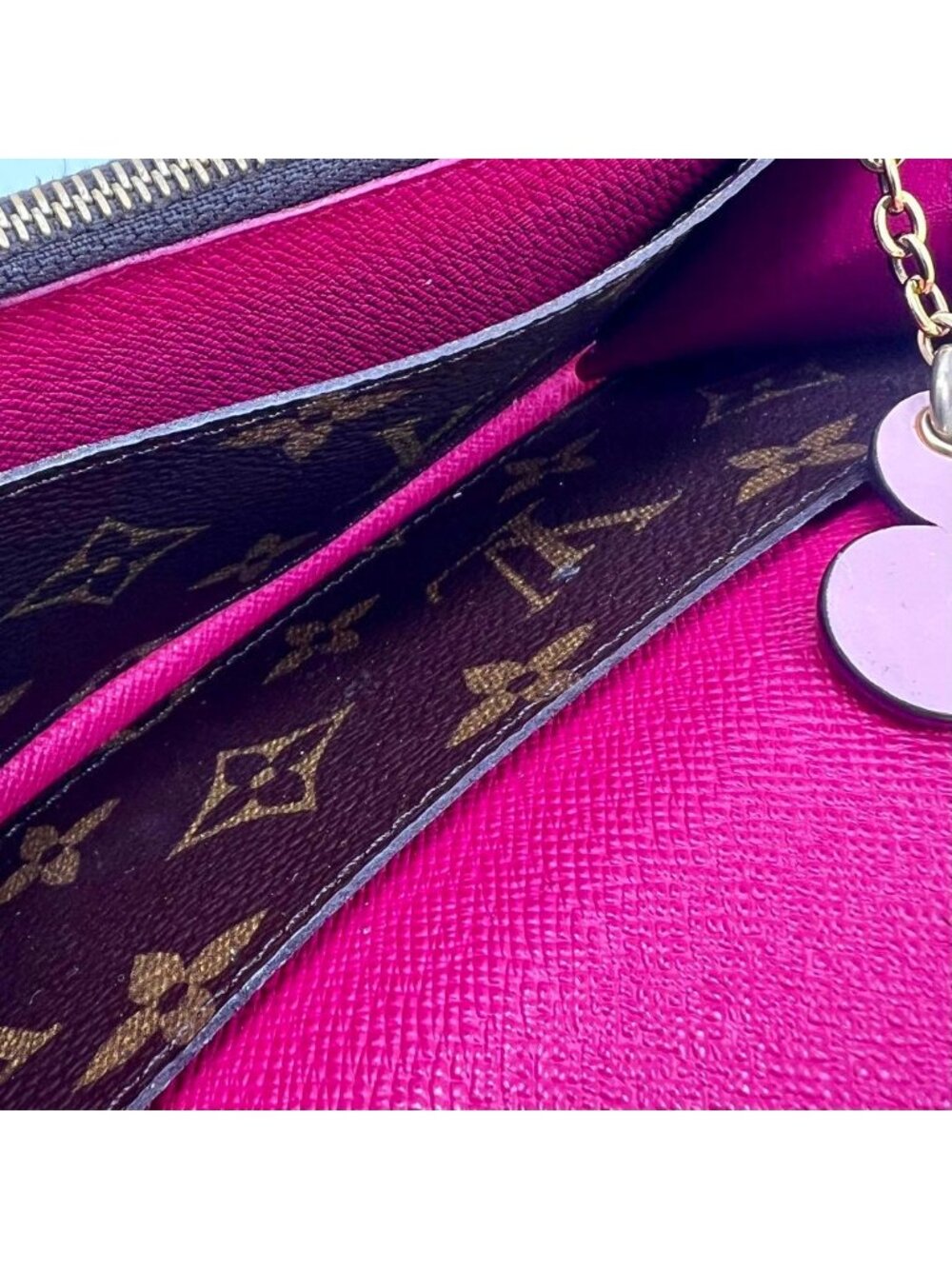 Louis Vuitton Monogram Portefeuille Emily Flower Charm Wallet - Picture 13 of 15